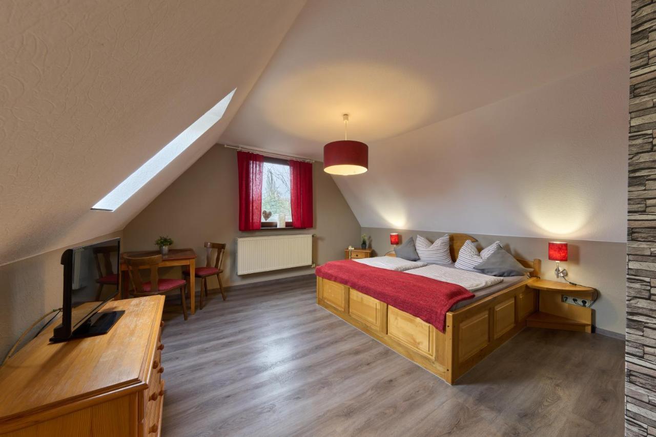 קאמרפורסט Landhotel Brauner Hirsch מראה חיצוני תמונה